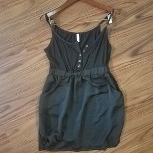 *End of summer sale* cute flowy top with pockets